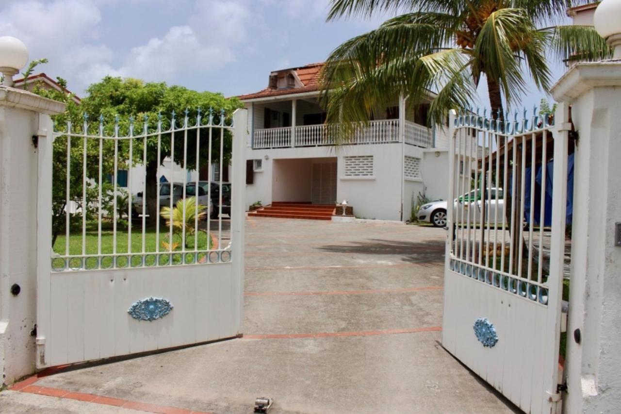 لي تروا زيليه Villa Bougainvillier المظهر الخارجي الصورة
